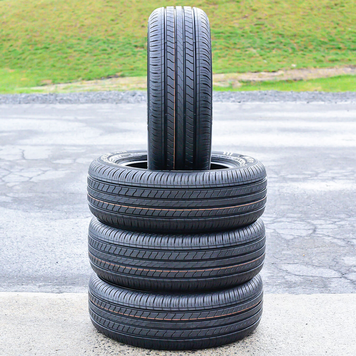 MRF Wanderer Street N2 215/60R16 95H