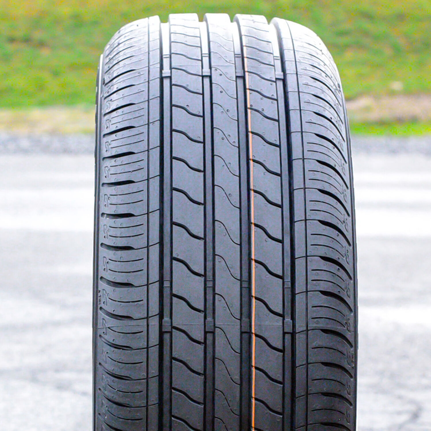 MRF Wanderer Street N2 215/60R16 95H