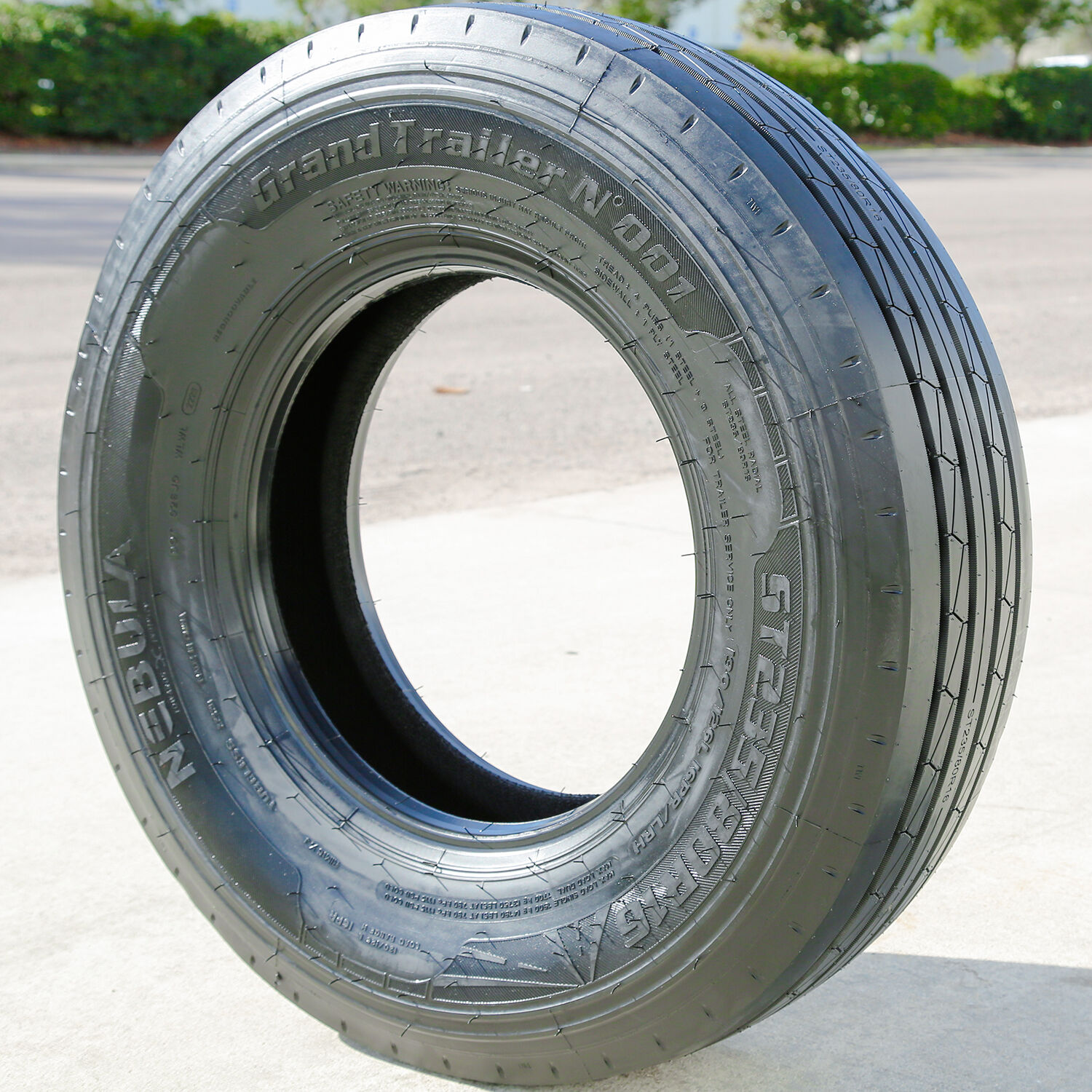 Nebula Grand Trailer-N' 001 ST 235/80R16 130/126L H (16 Ply)