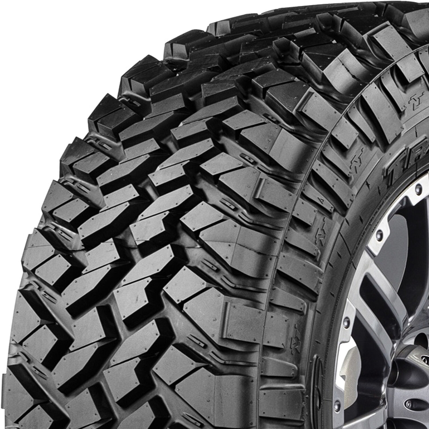 Nitto Trail Grappler M/T LT 305/55R20 121/118Q E (10 Ply)