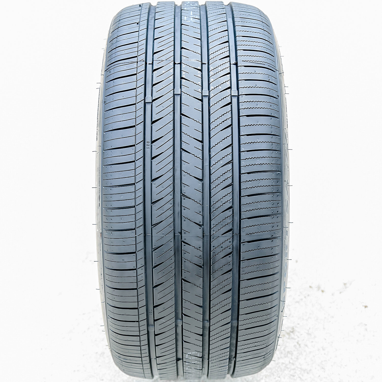 Omnimax Velocity Sport 225/50R18 95W