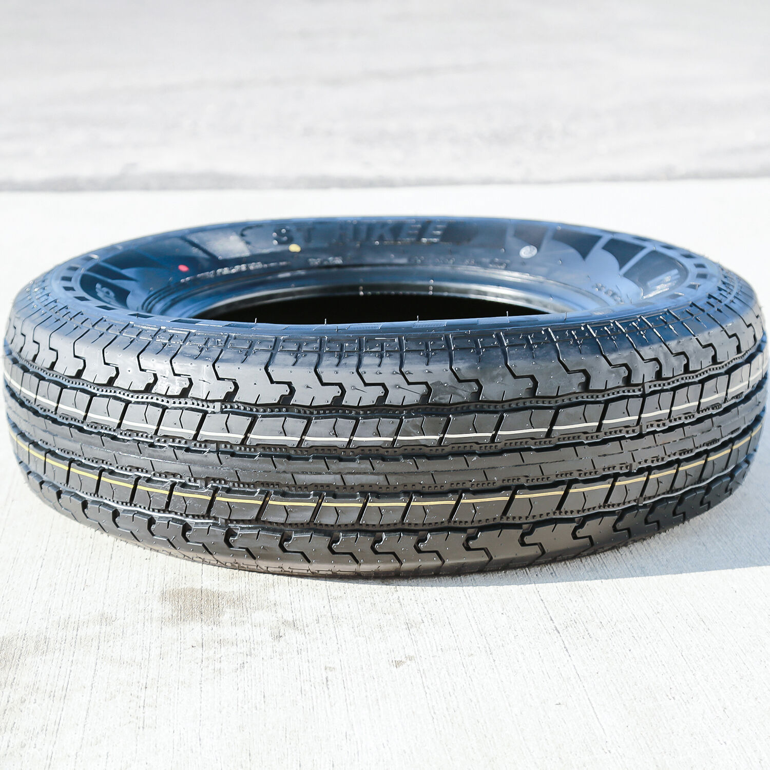 Roundrule ST Hikee ST 225/75R15 117/112L E (10 Ply)