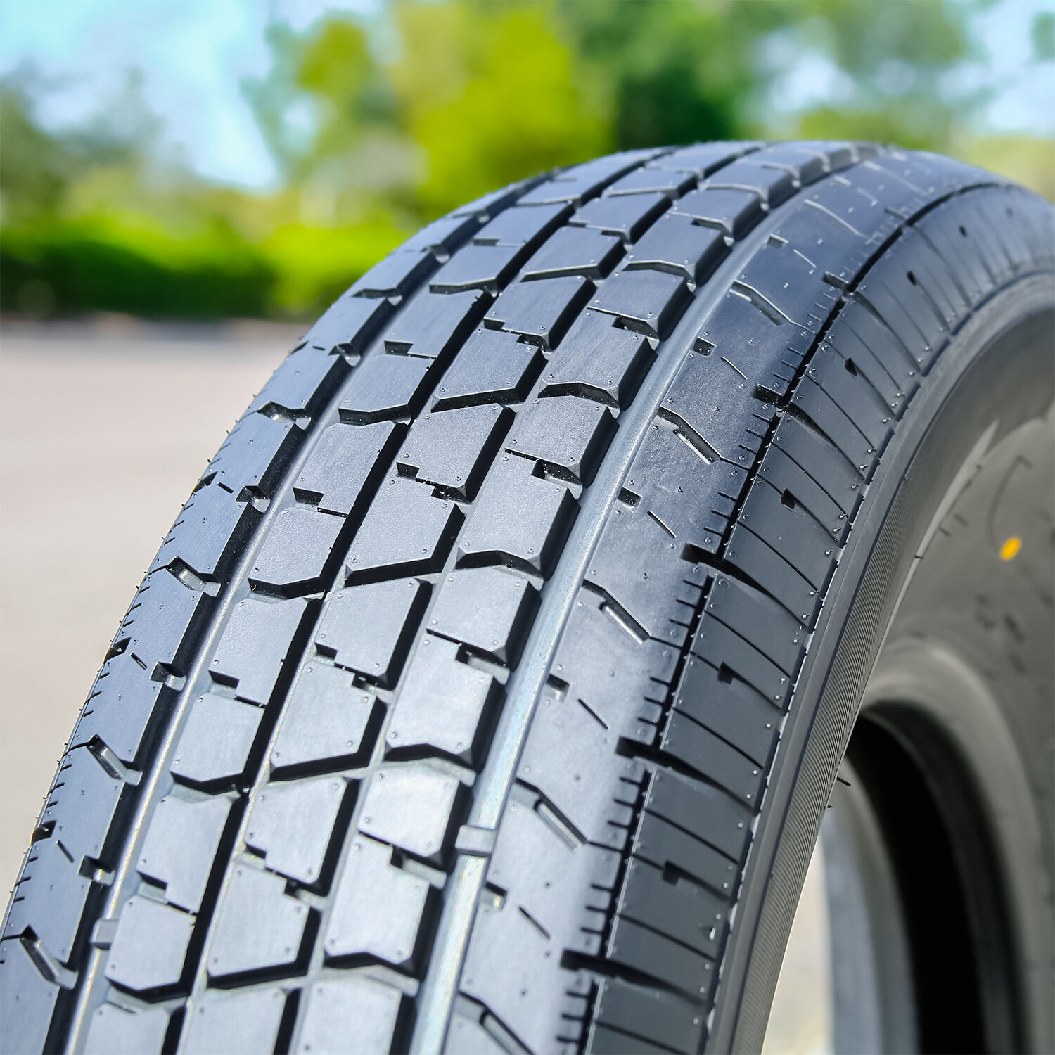 Suntek HD Trail 2 ST 225/75R15 117/112M E (10 Ply)