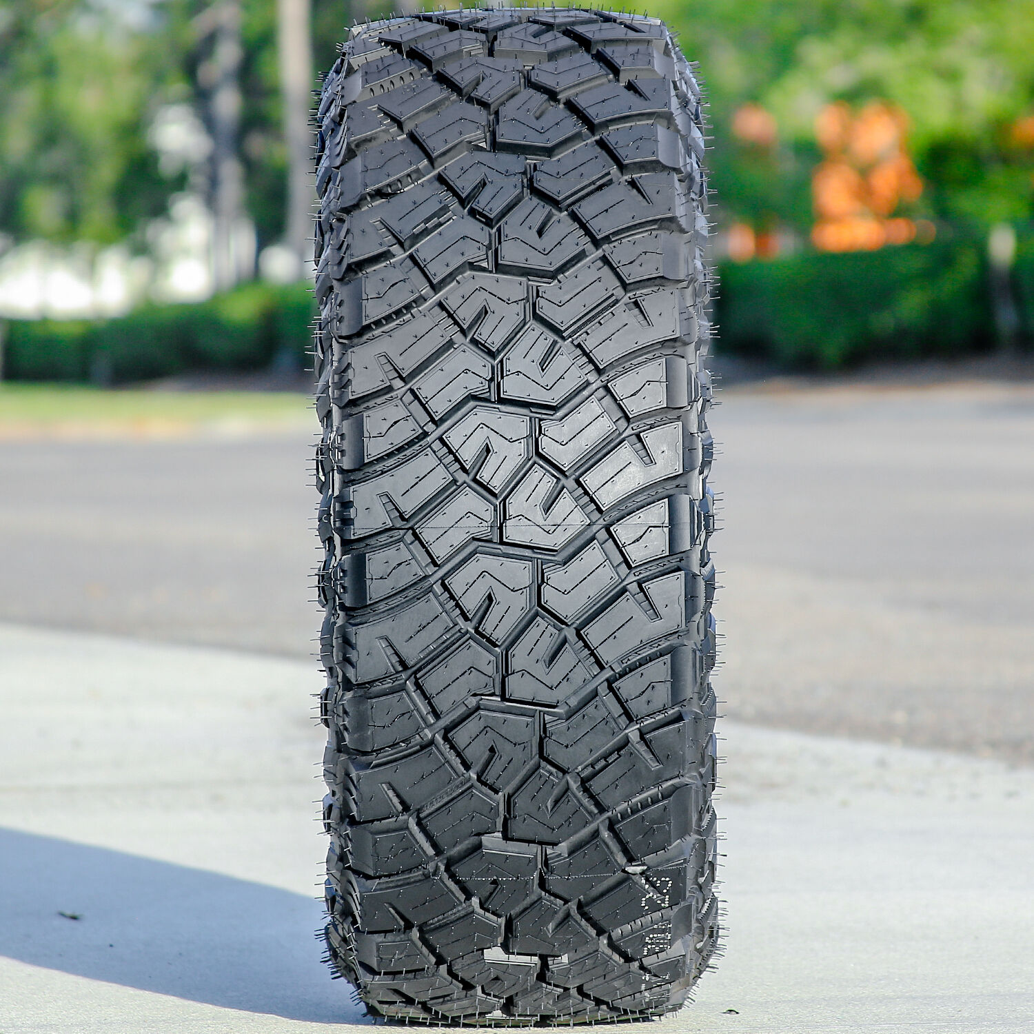 Tesche Tires Ridge Blade X/RT LT 285/55R20 121/118Q F (12 Ply)