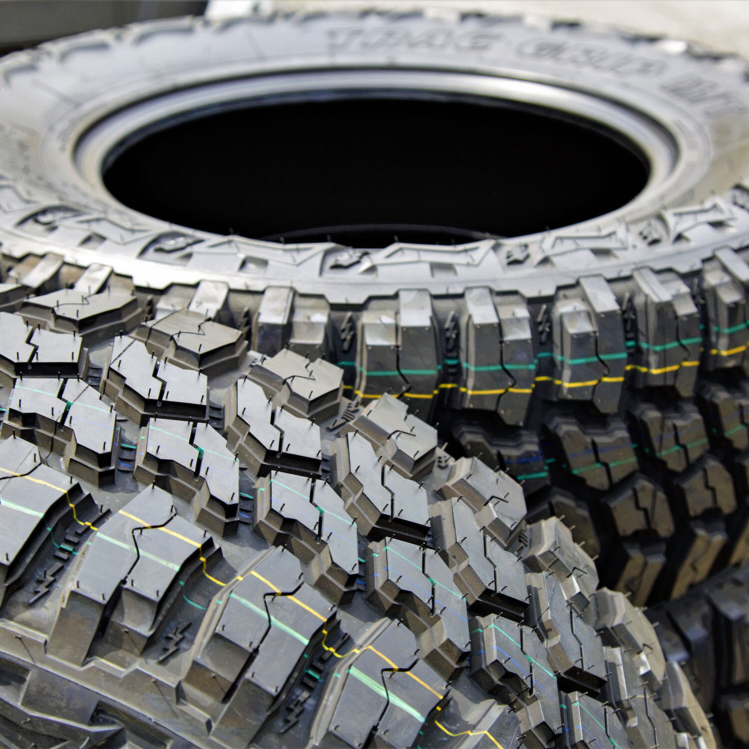 Thunderer Trac Grip M/T LT 315/70R17 121/118Q D (8 Ply)