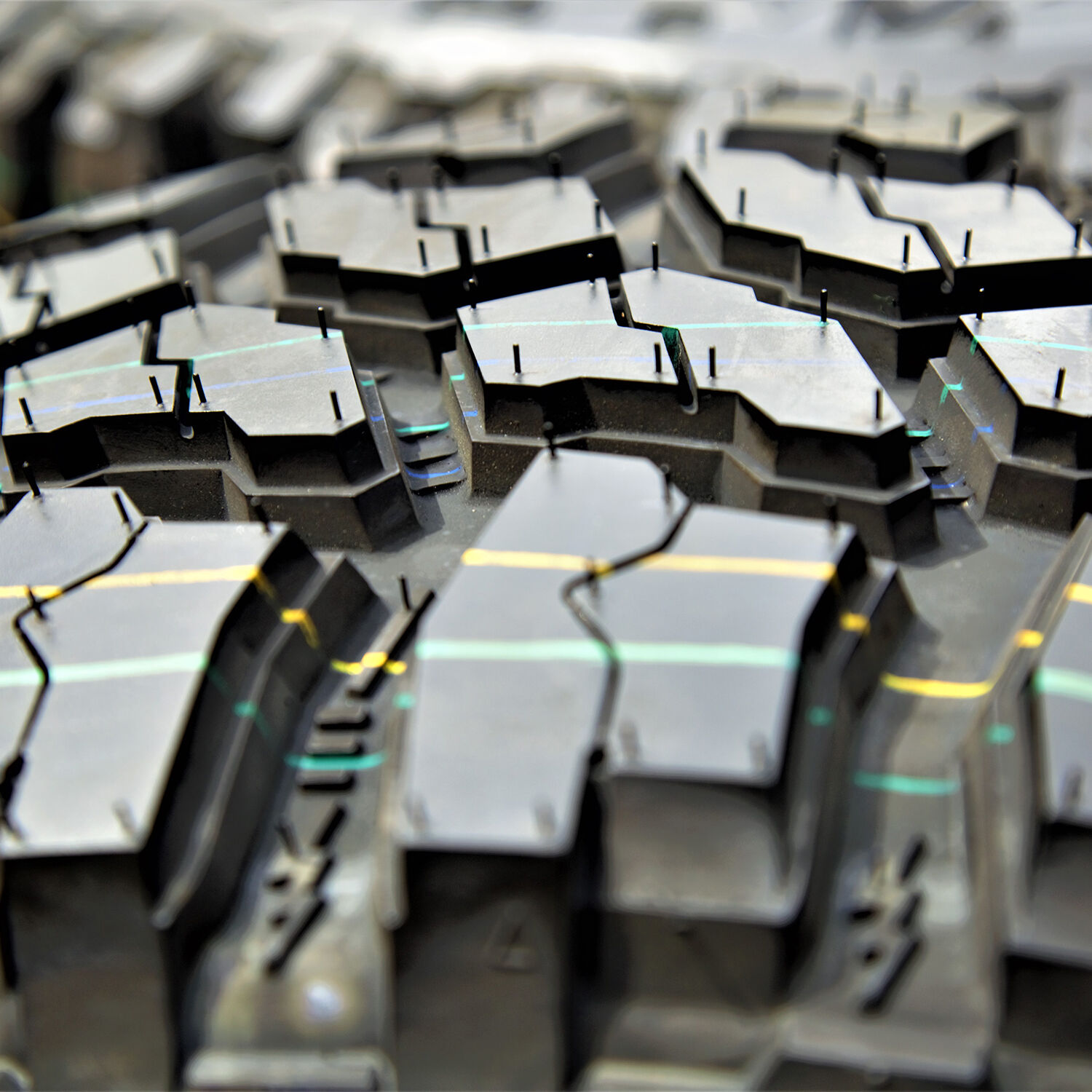 Thunderer Trac Grip M/T LT 315/70R17 121/118Q D (8 Ply)