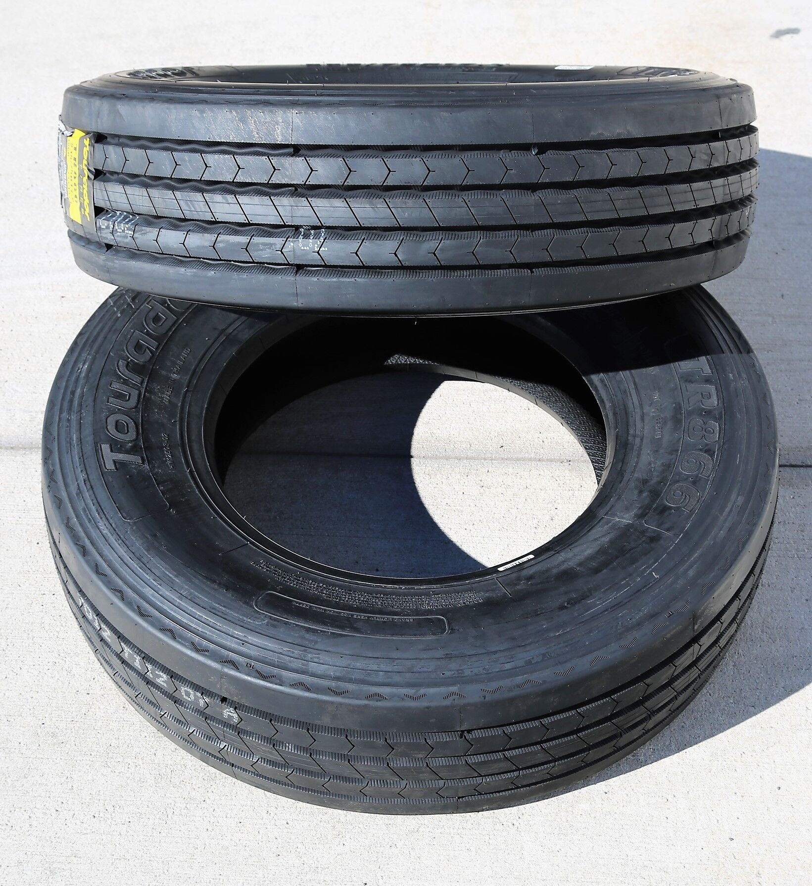 Tourador TR866 235/75R17.5 143/141J J (18 Ply)