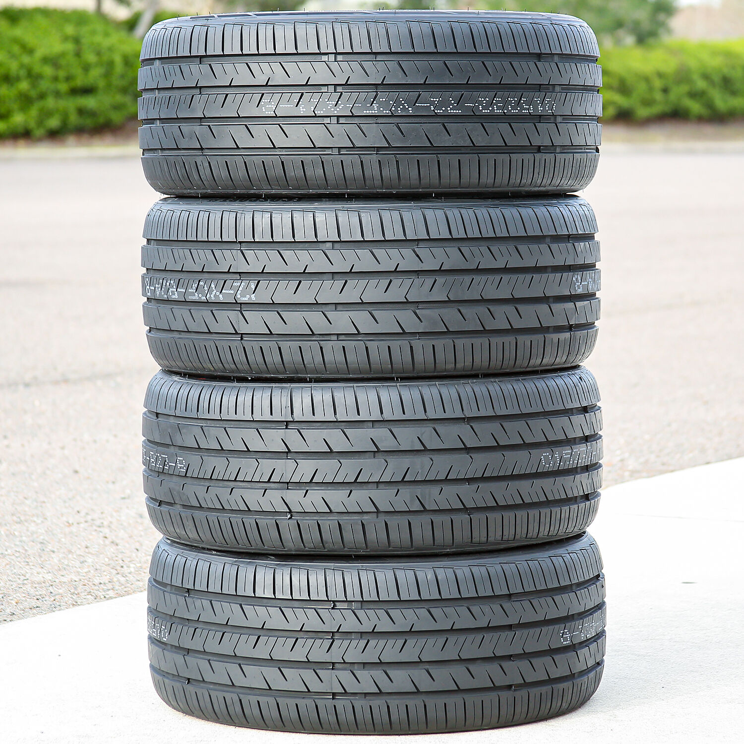 Travelstar Ecosport GT 235/40R19 ZR 96W XL