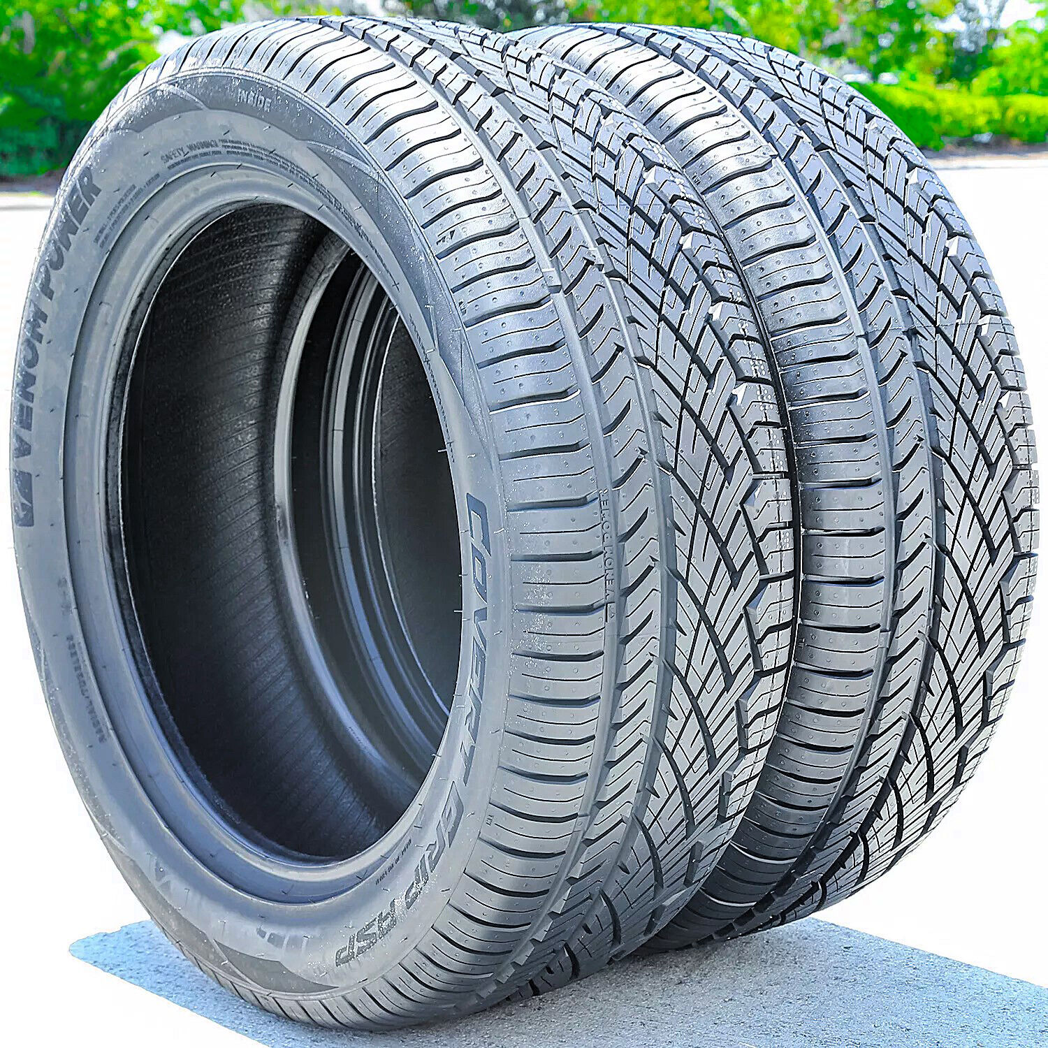 Venom Power Covert Grip ASP 215/55R17 94V