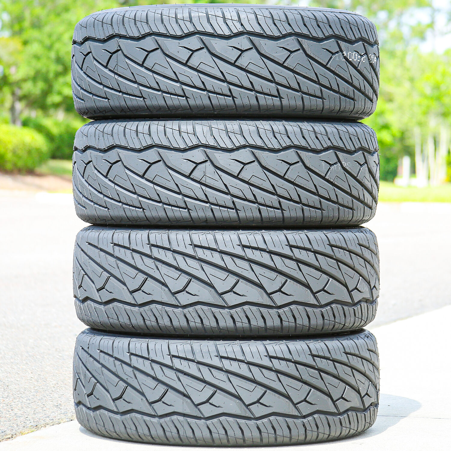 Venom Power Ragnarok GTS 275/55R20 117H XL