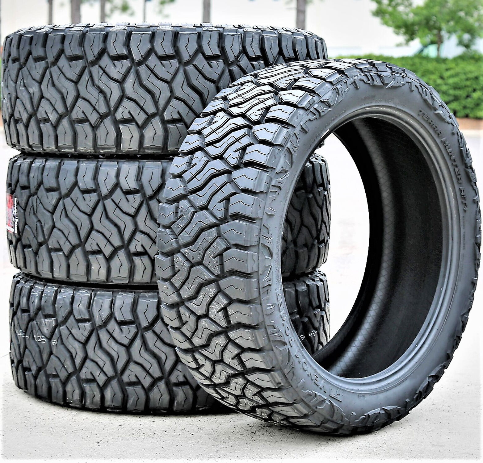 Venom Power Terra Hunter R/T+ LT 285/70R17 121/118Q E (10 Ply)