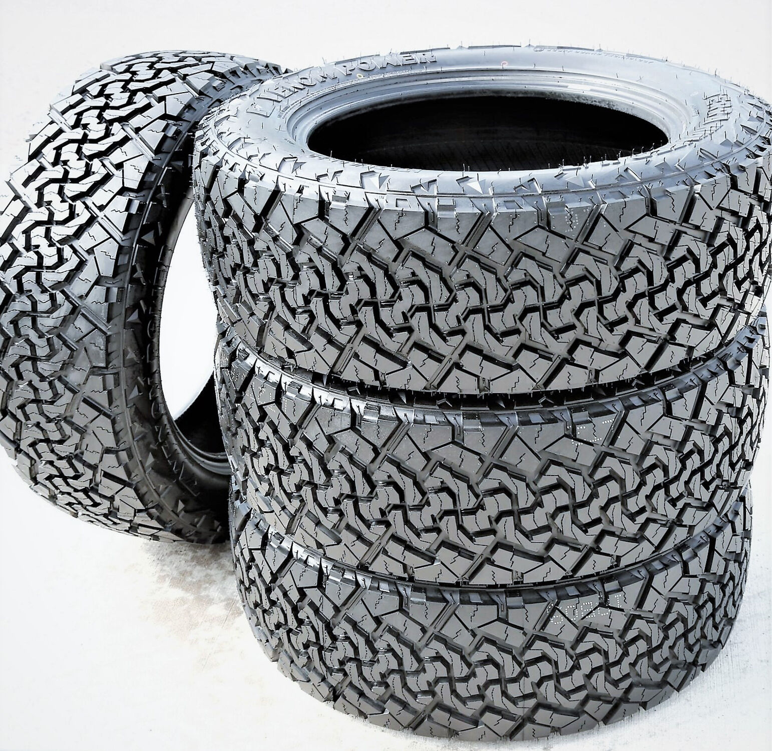 Venom Power Terra Hunter X/T 275/55R20 117T XL