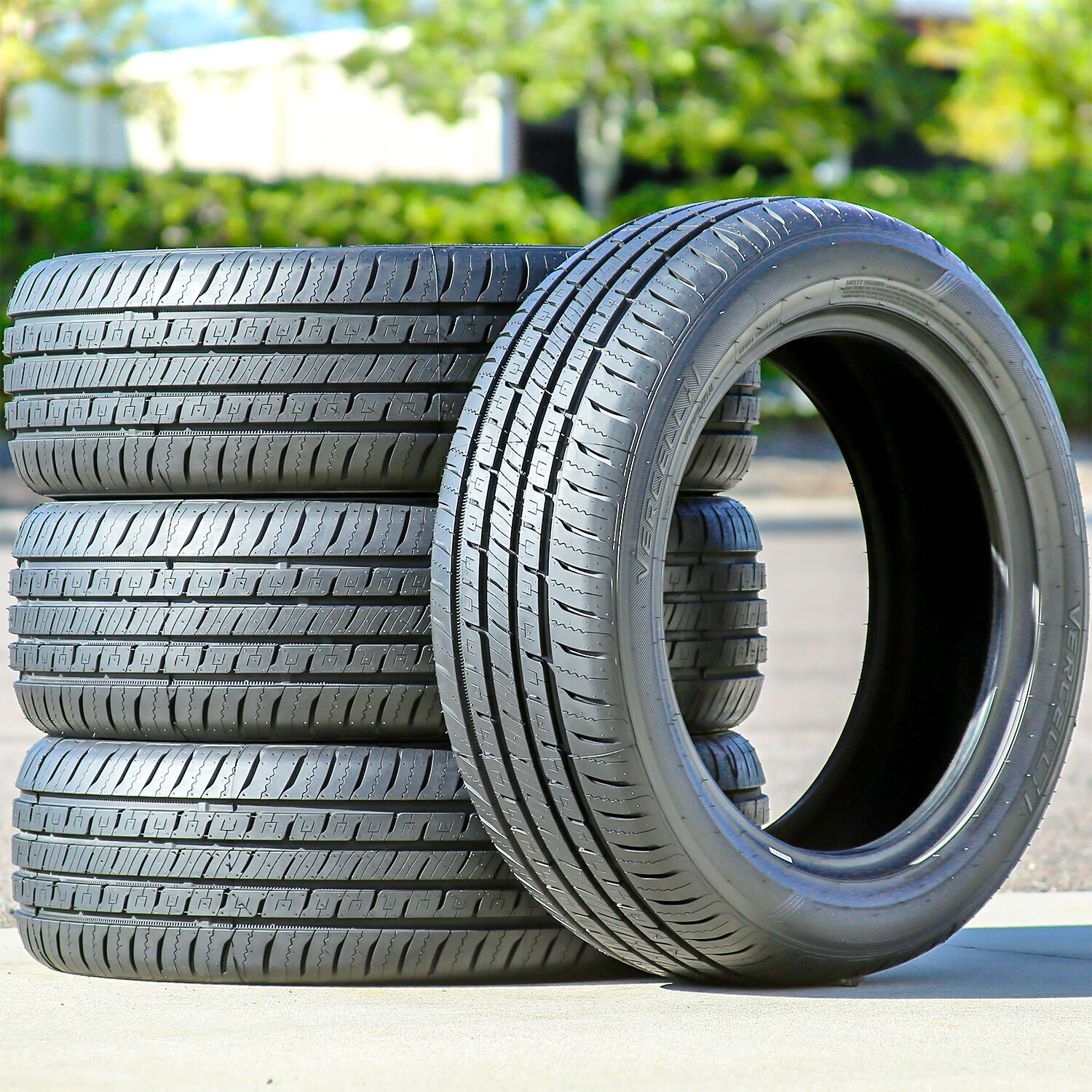 Vercelli Strada I 235/65R17 104H