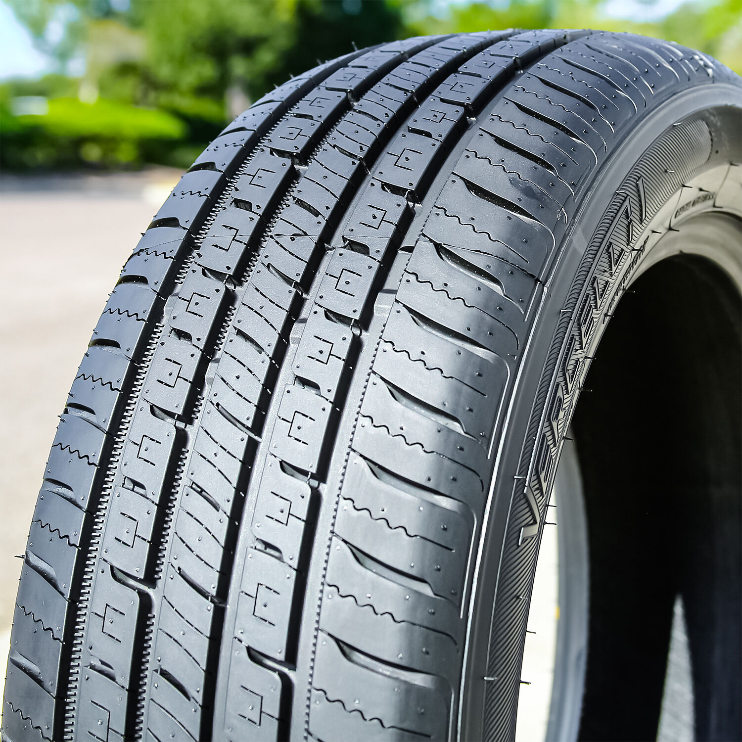 Vercelli Strada I 235/65R17 104H