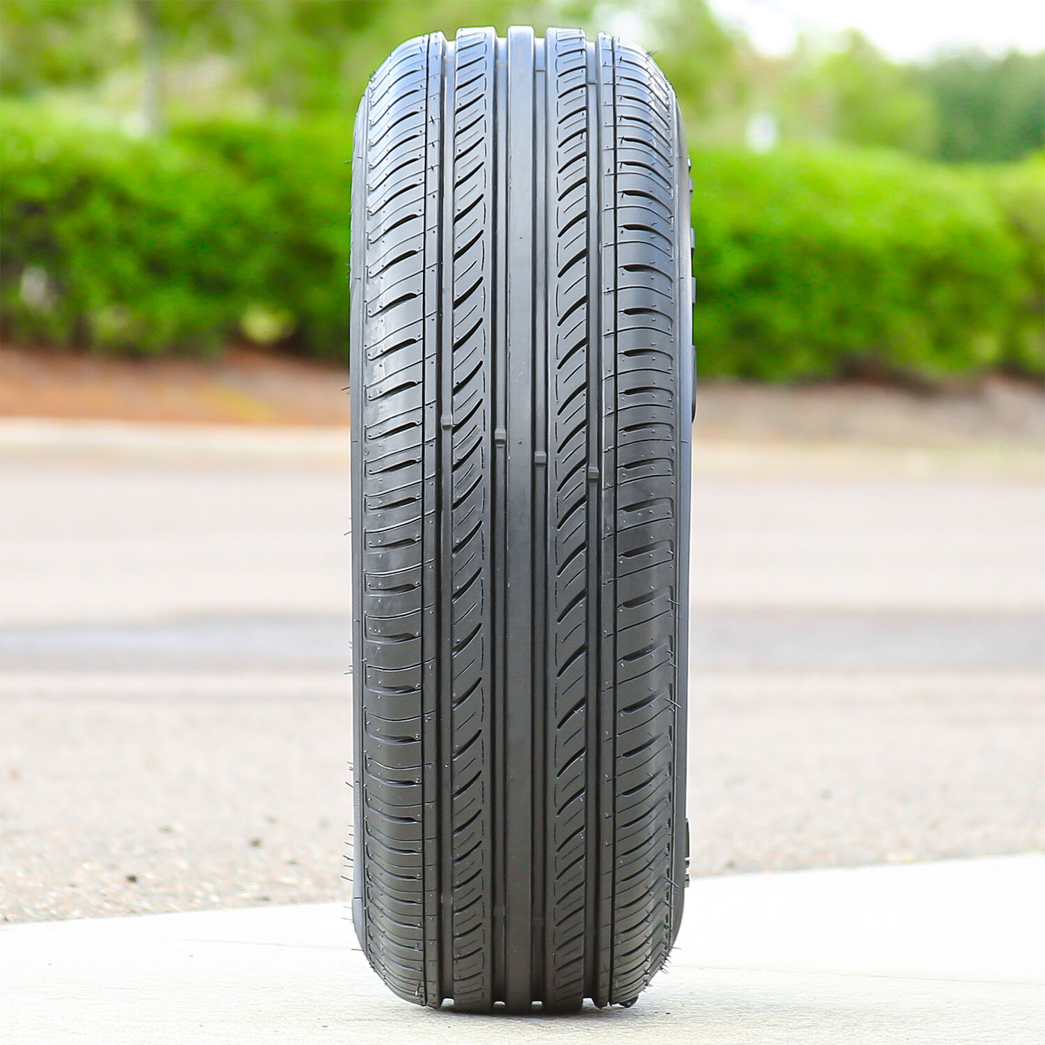 Vitour Galaxy R1 Radial G/T