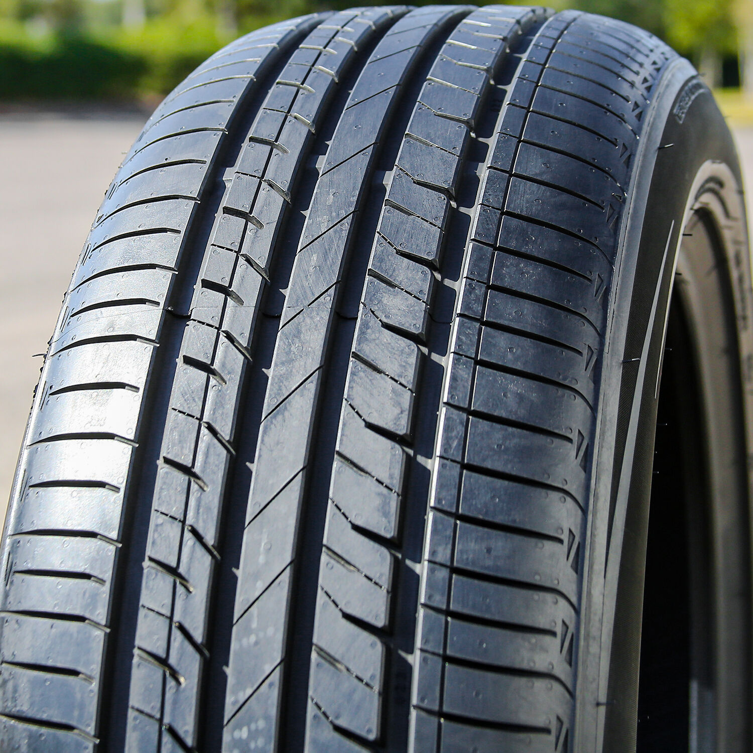 Westlake Radial RP76+ 225/55R19 99V