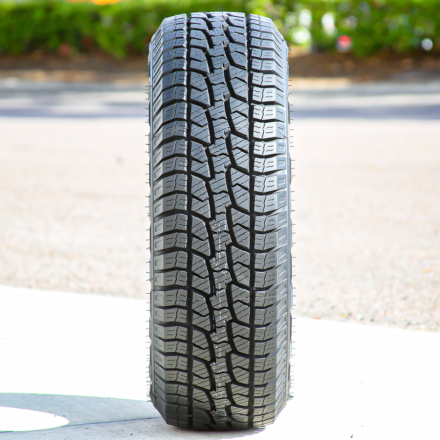 Westlake Radial SL369 A/T 235/65R17 104S