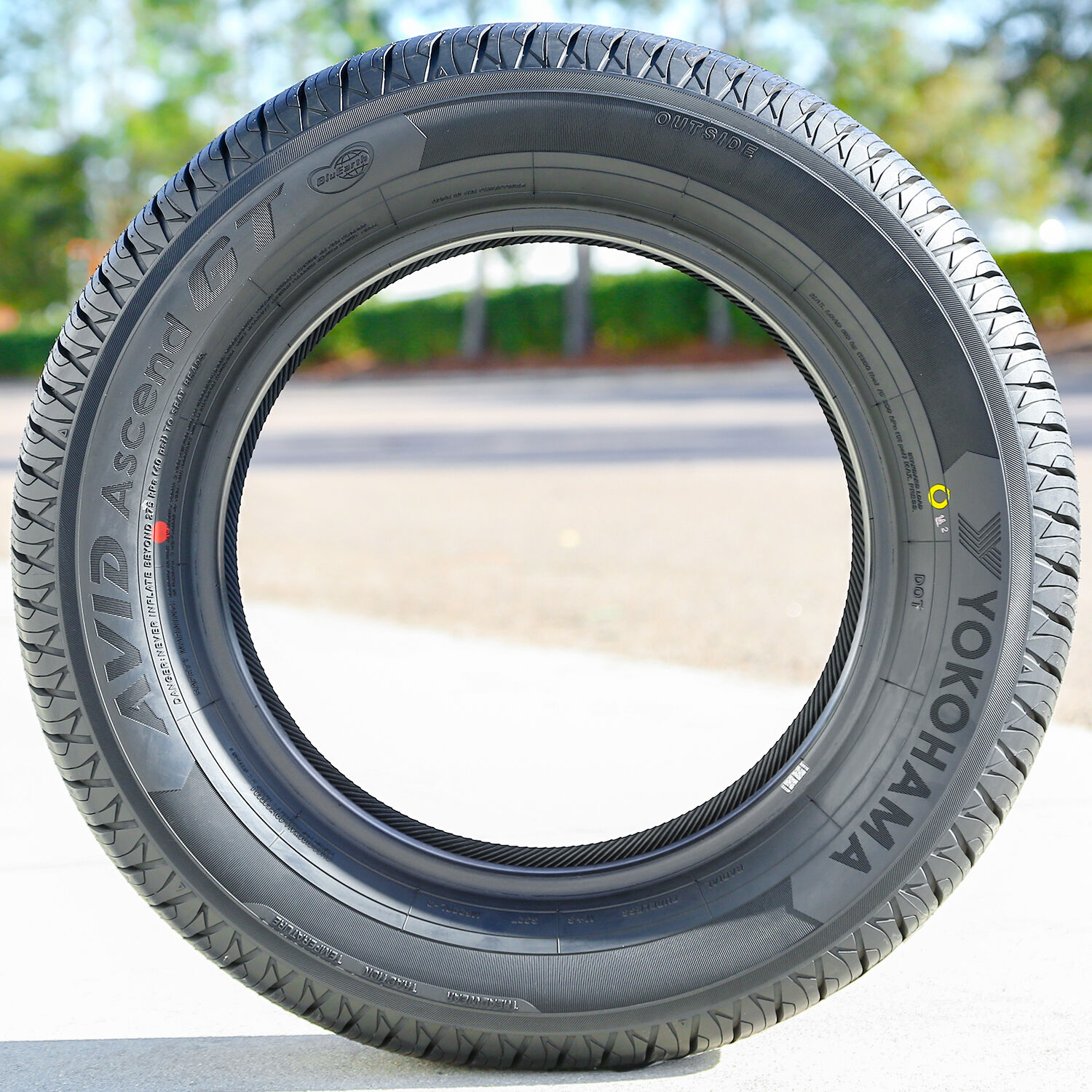 Yokohama AVID Ascend GT 215/55R16 97H XL