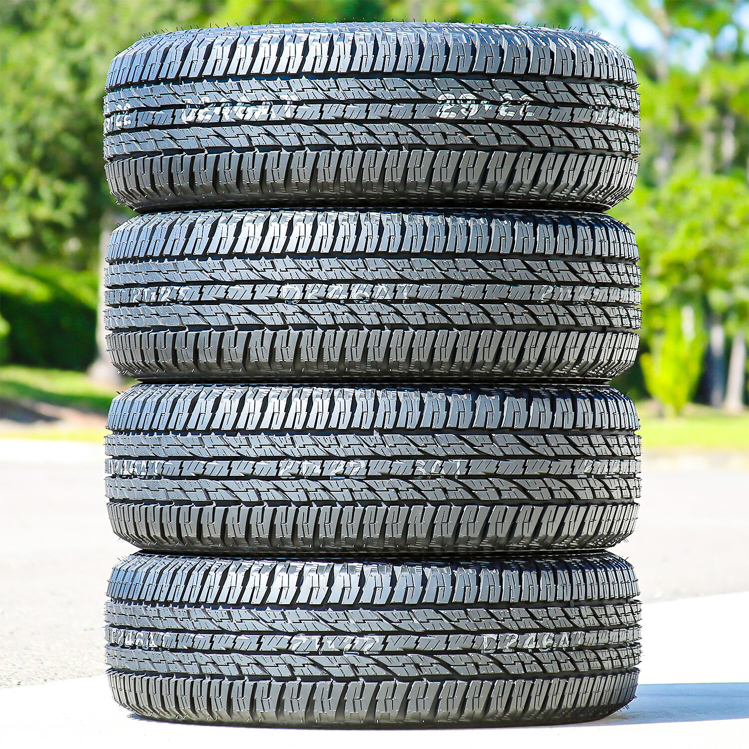 Yokohama Geolandar A/T G015 235/65R17 108H XL