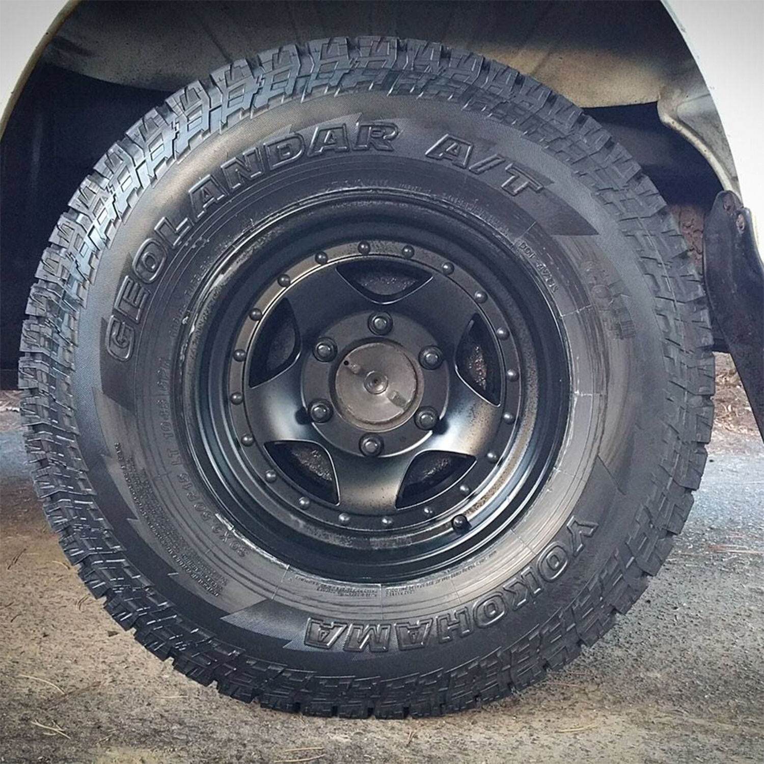 Yokohama Geolandar A/T G015 (OE) LT 265/70R17 121/118S E (10 Ply)