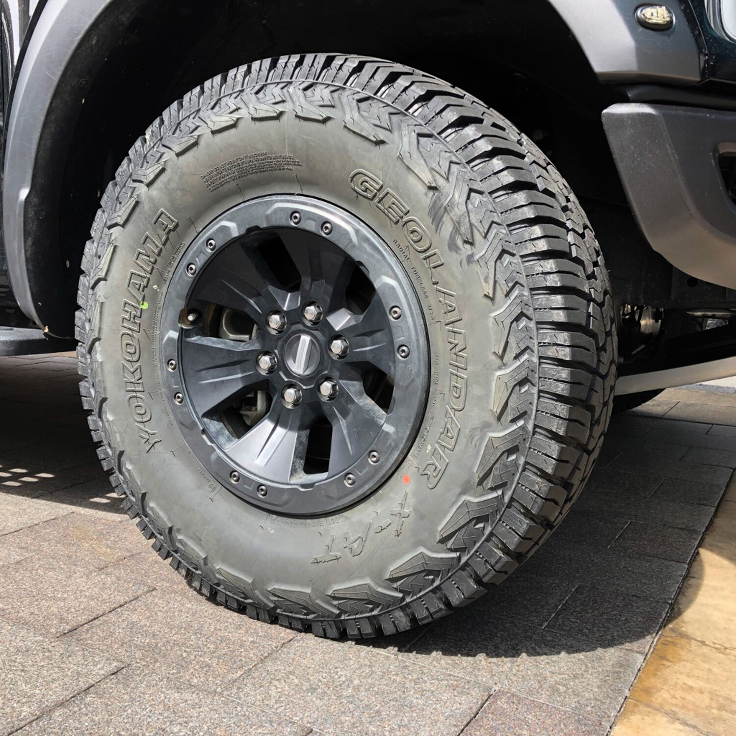 Yokohama Geolandar X-AT (Geo-Shield) LT 33X12.50R17 121Q F (12 Ply)