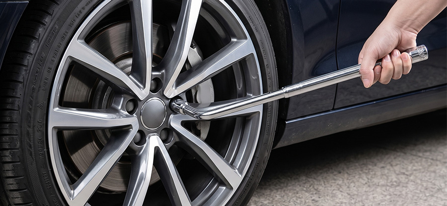 Telescoping Tire Iron